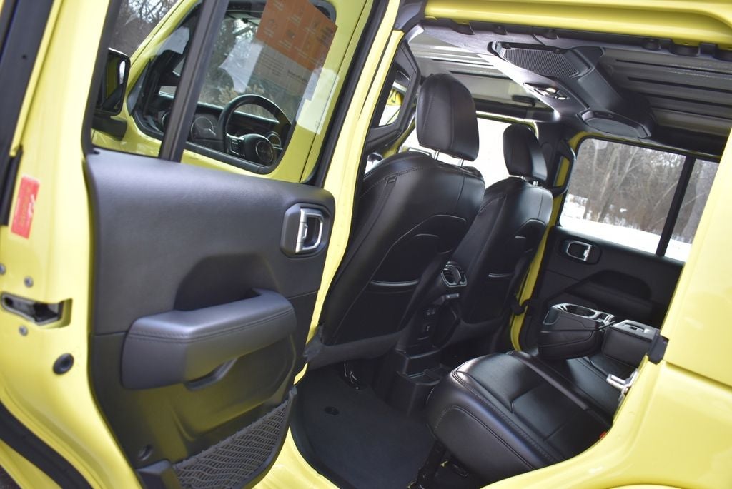 2022 Jeep Wrangler Unlimited Sahara Altitude