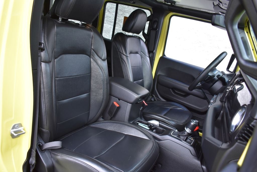 2022 Jeep Wrangler Unlimited Sahara Altitude