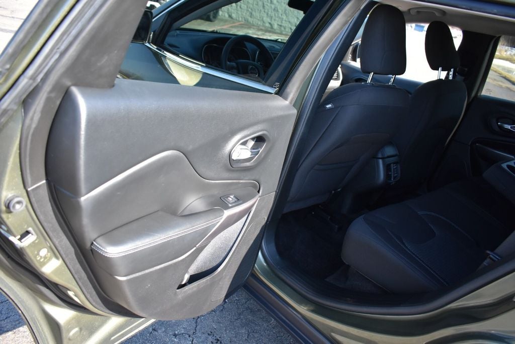 2019 Jeep Cherokee Latitude