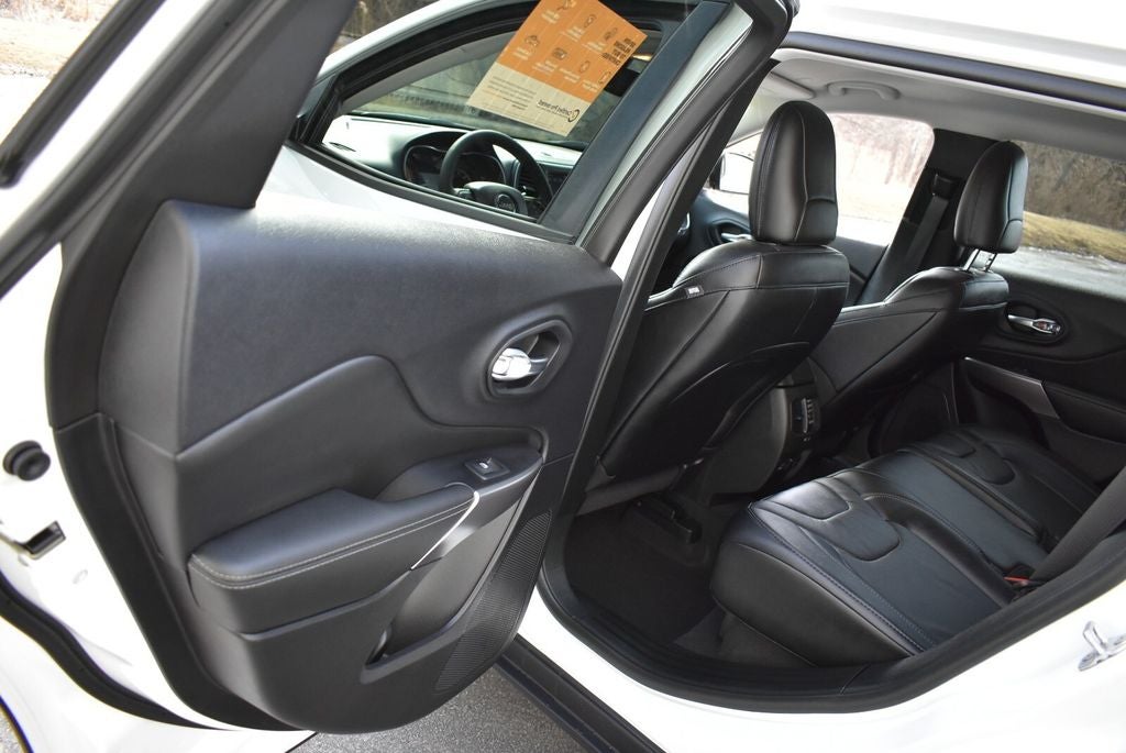 2022 Jeep Cherokee Latitude Lux