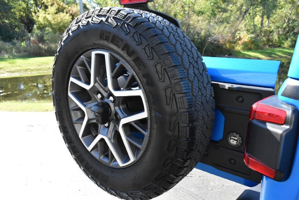 2025 Jeep Wrangler Sahara