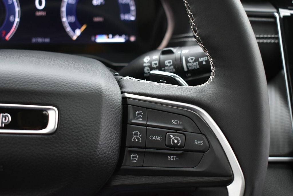 2024 Jeep Grand Cherokee Laredo X