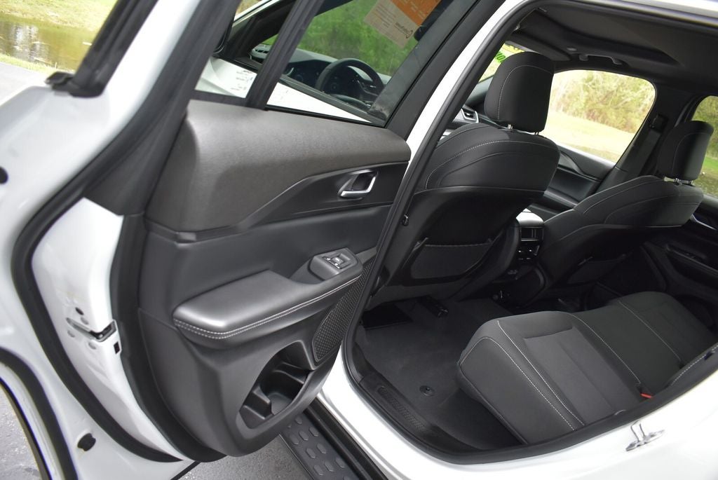 2024 Jeep Grand Cherokee Laredo X