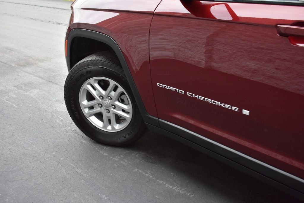 2025 Jeep Grand Cherokee Laredo