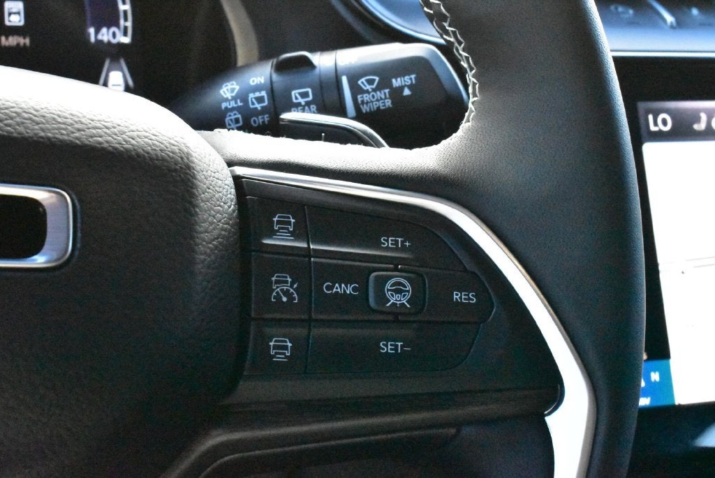 2026 Jeep Grand Cherokee Altitude