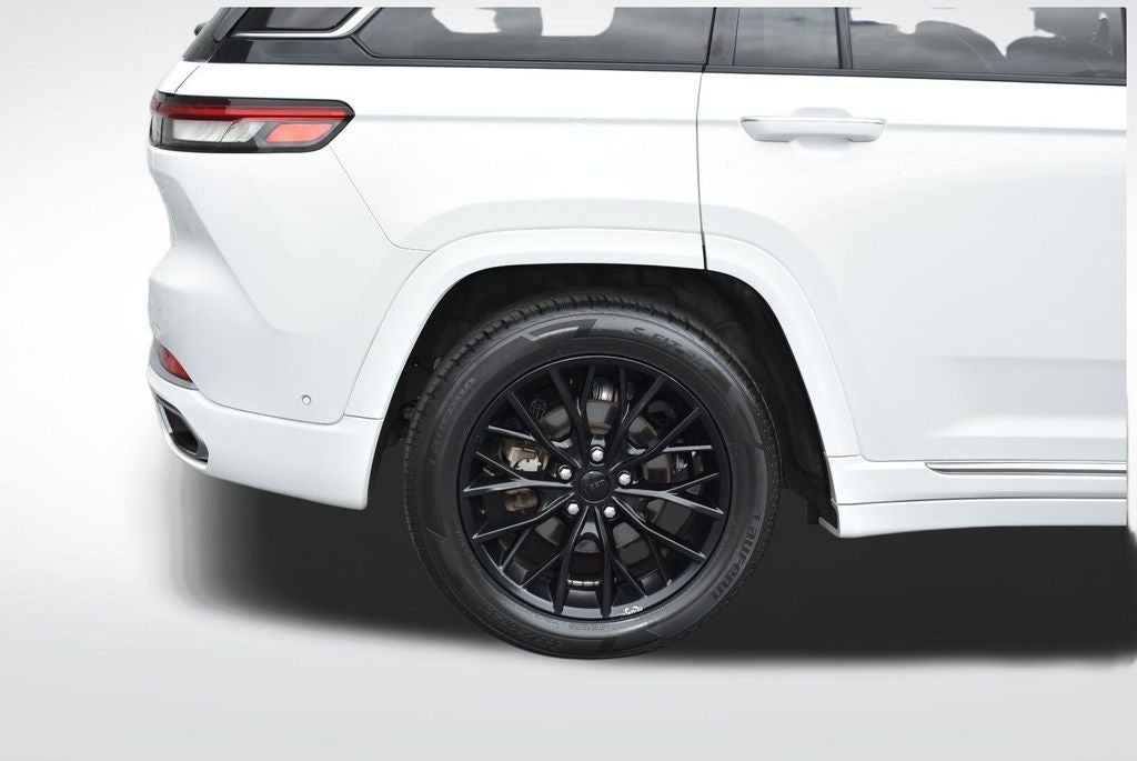 2023 Jeep Grand Cherokee Summit