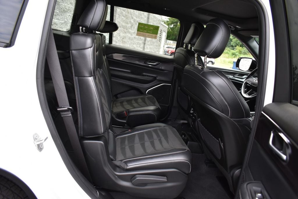 2021 Jeep Grand Cherokee L Altitude