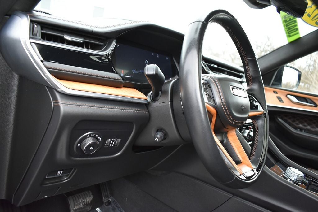 2023 Jeep Grand Cherokee L Summit