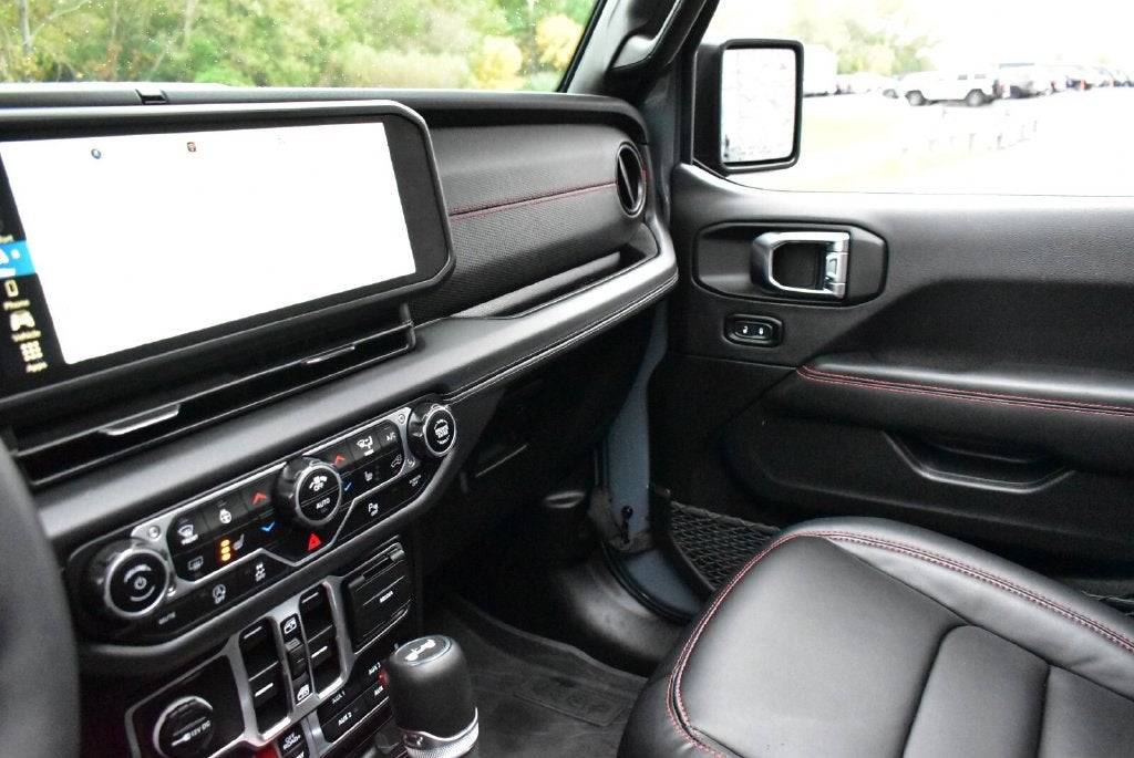 2025 Jeep Wrangler Rubicon X