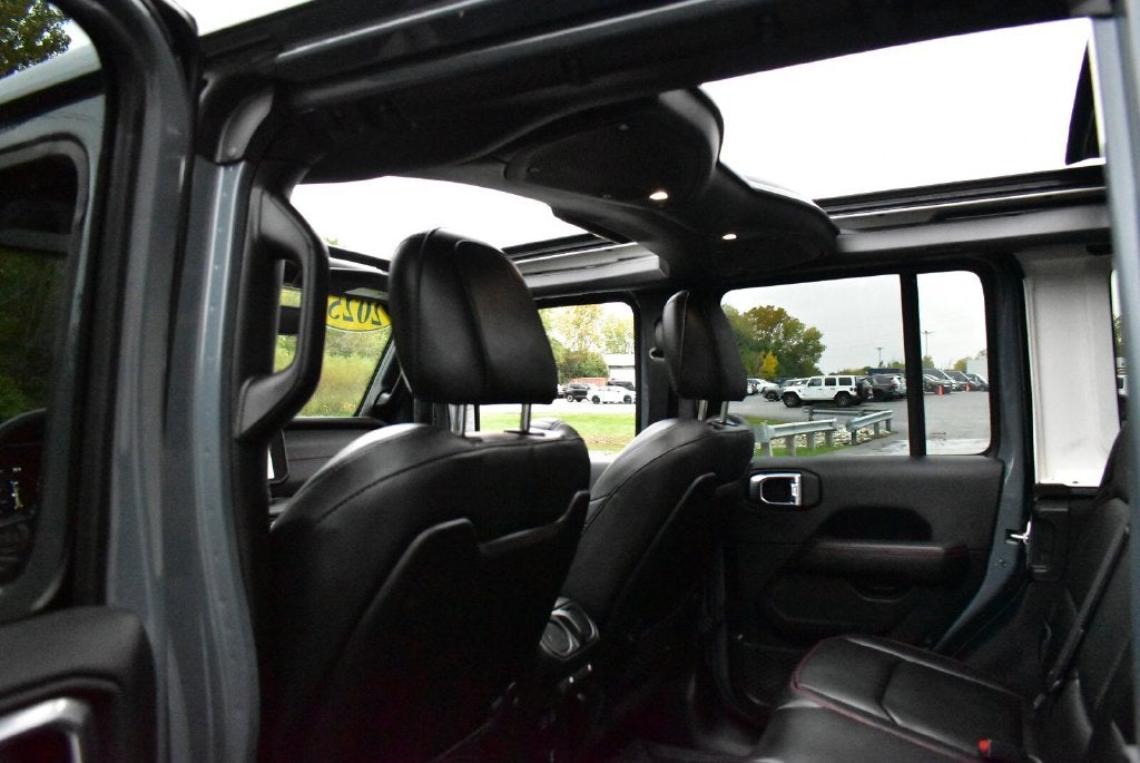 2025 Jeep Wrangler Rubicon X