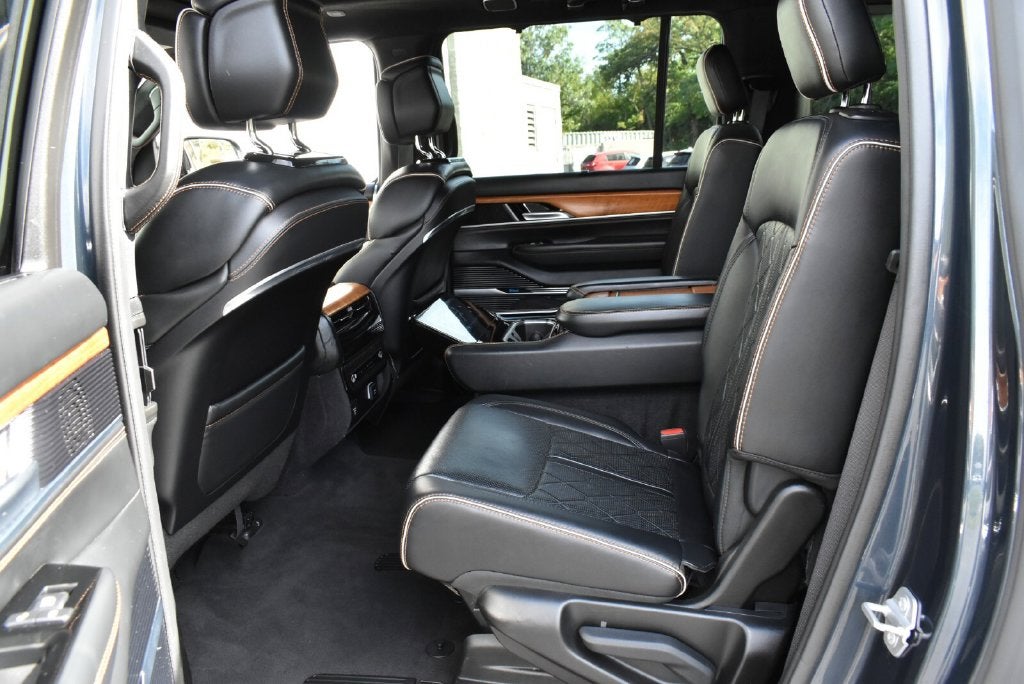 2024 Jeep Grand Wagoneer L Series III