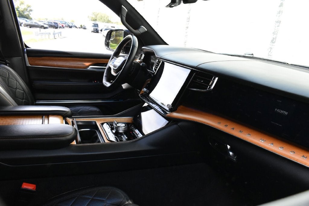 2024 Jeep Grand Wagoneer L Series III