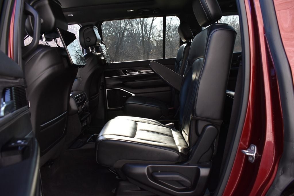 2022 Jeep Wagoneer Series III