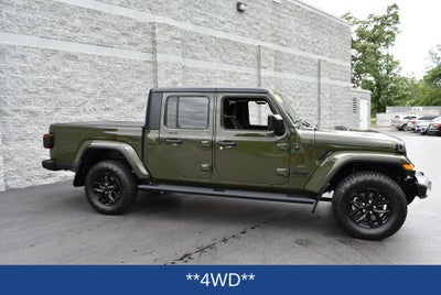 2022 Jeep Gladiator Sport