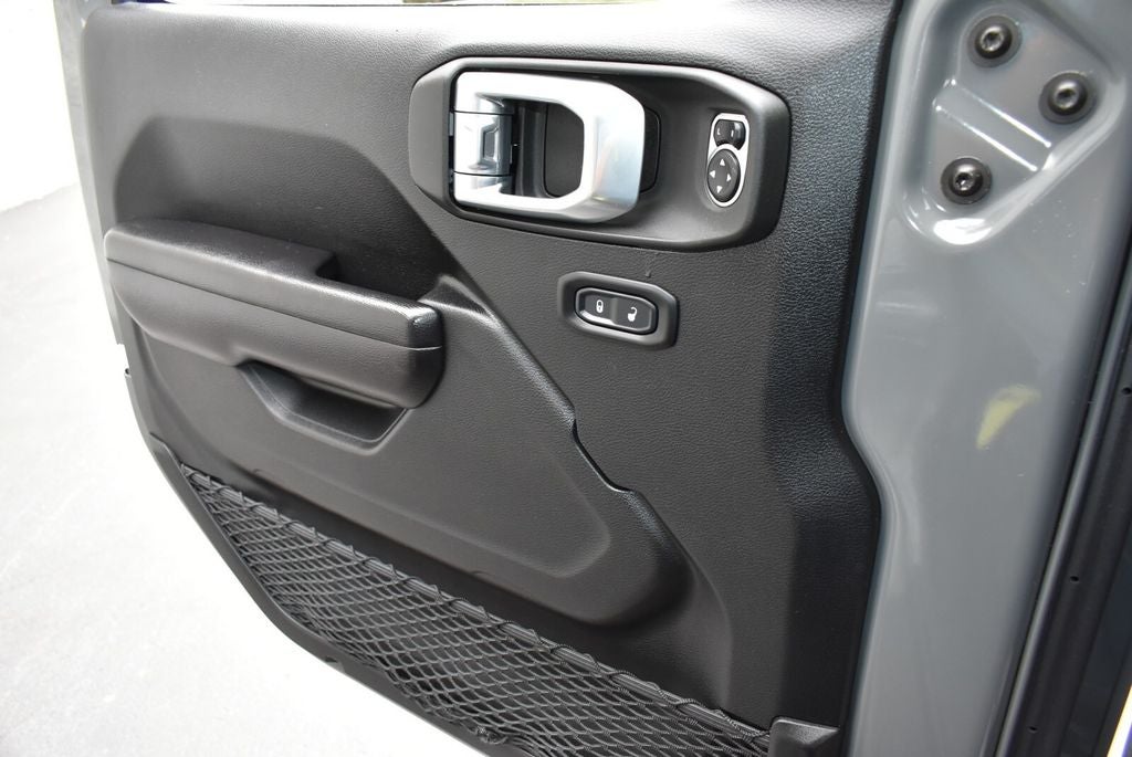2021 Jeep Gladiator Willys