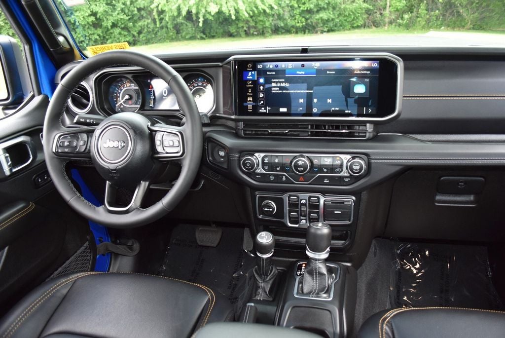 2025 Jeep Gladiator High Tide