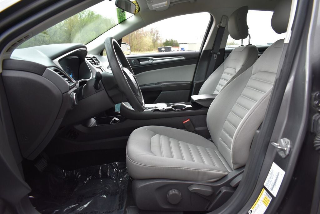 2014 Ford Fusion S