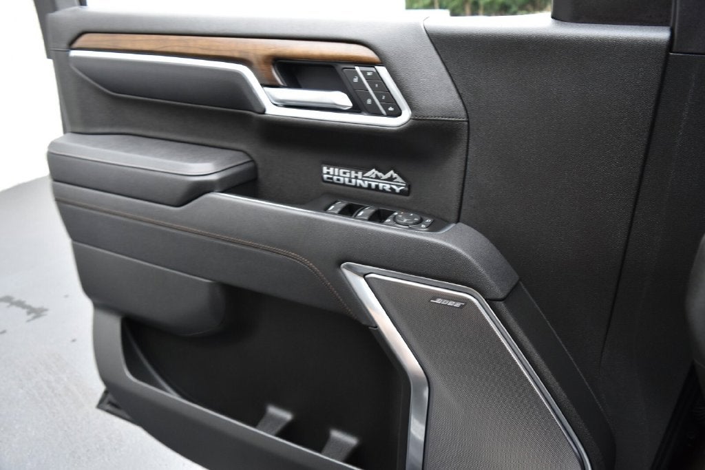 2025 Chevrolet Silverado 1500 High Country