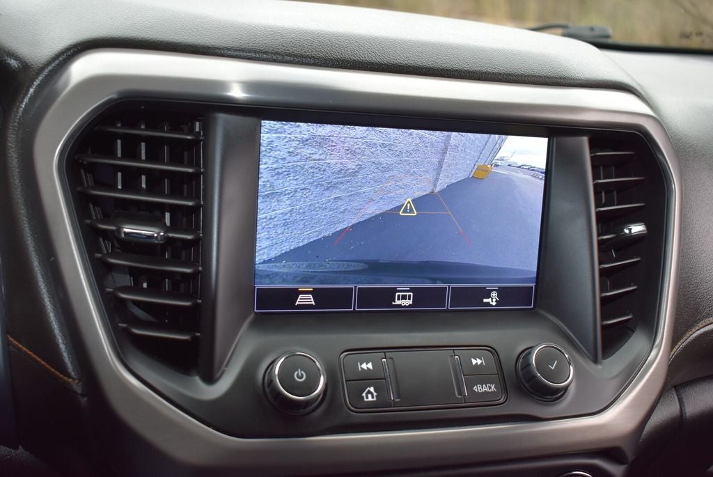 2022 GMC Acadia AT4