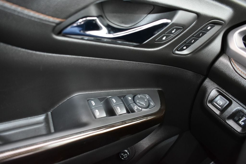 2022 GMC Acadia AT4