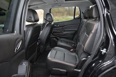 2022 GMC Acadia AT4