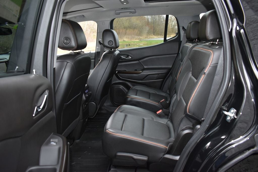 2022 GMC Acadia AT4