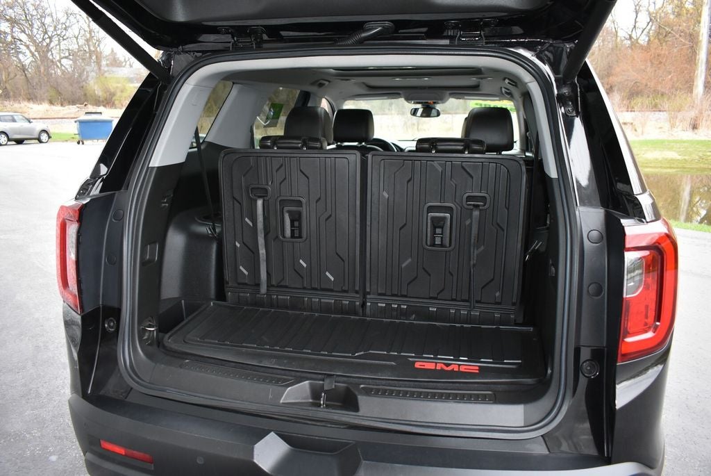 2022 GMC Acadia AT4