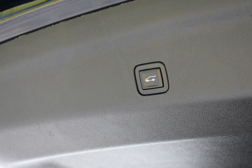 2021 Chevrolet Suburban RST