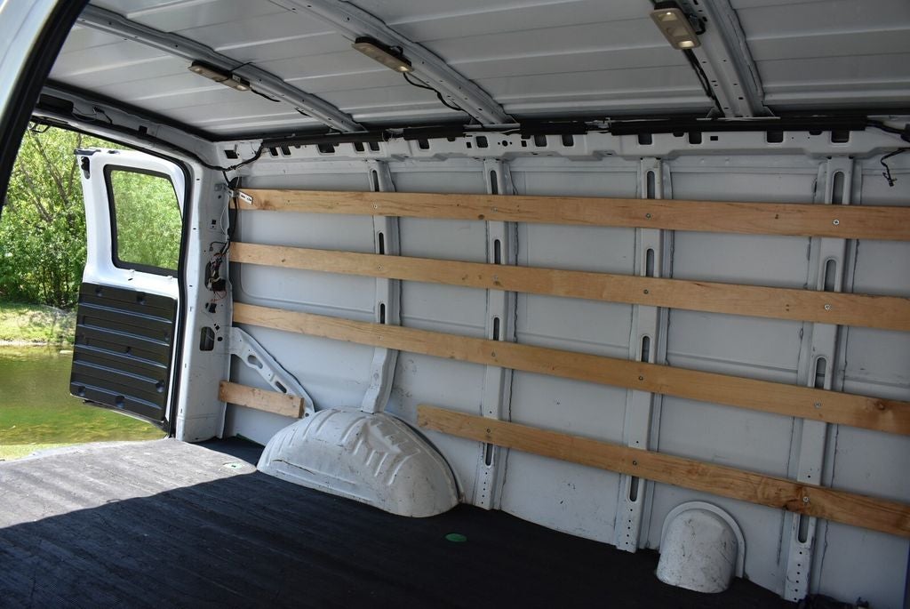 2017 GMC Savana 2500 Work Van