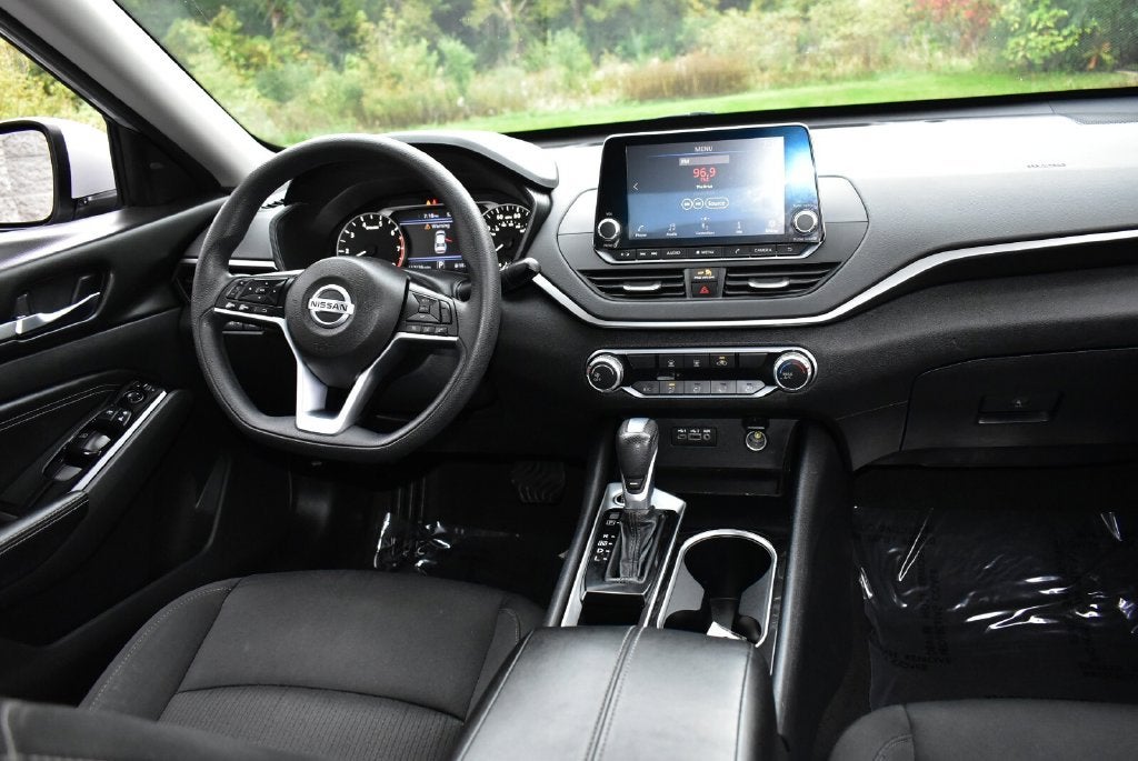 2021 Nissan Altima 2.5 SV