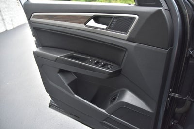 2021 Volkswagen Atlas 3.6L V6 SE w/Technology