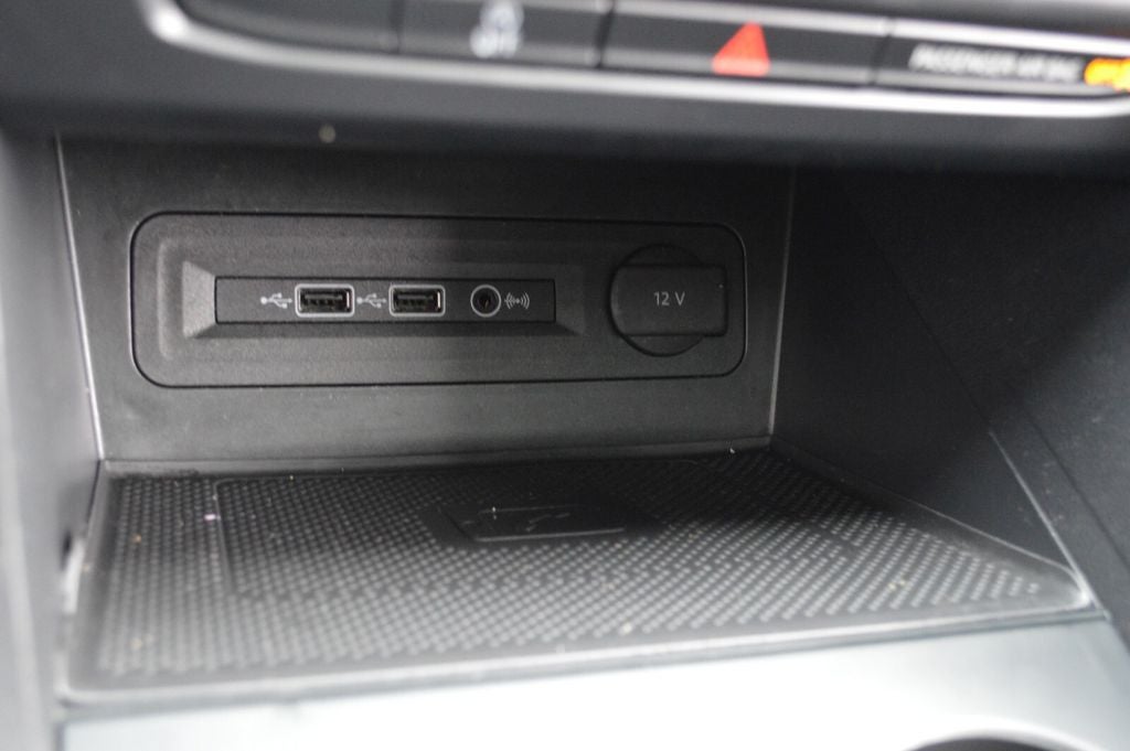 2021 Volkswagen Atlas 3.6L V6 SE w/Technology R-Line