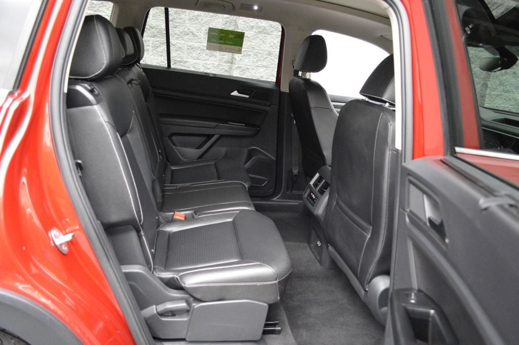 2021 Volkswagen Atlas 3.6L V6 SE w/Technology R-Line