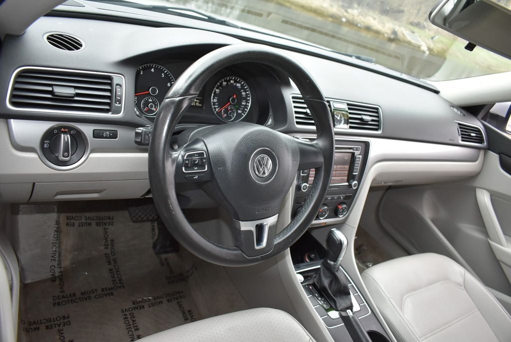 2015 Volkswagen Passat 1.8T Limited Edition
