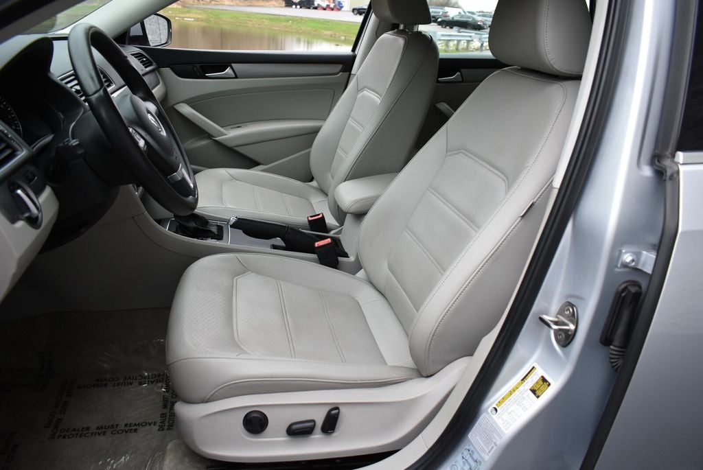 2015 Volkswagen Passat 1.8T Limited Edition