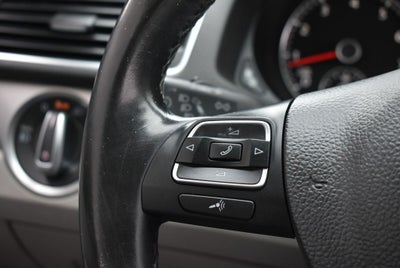 2015 Volkswagen Passat 1.8T Limited Edition