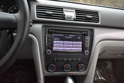 2015 Volkswagen Passat 1.8T Limited Edition