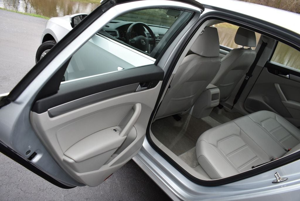 2015 Volkswagen Passat 1.8T Limited Edition