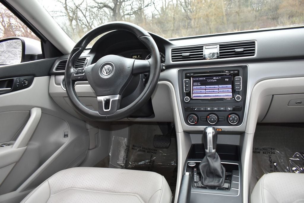 2015 Volkswagen Passat 1.8T Limited Edition
