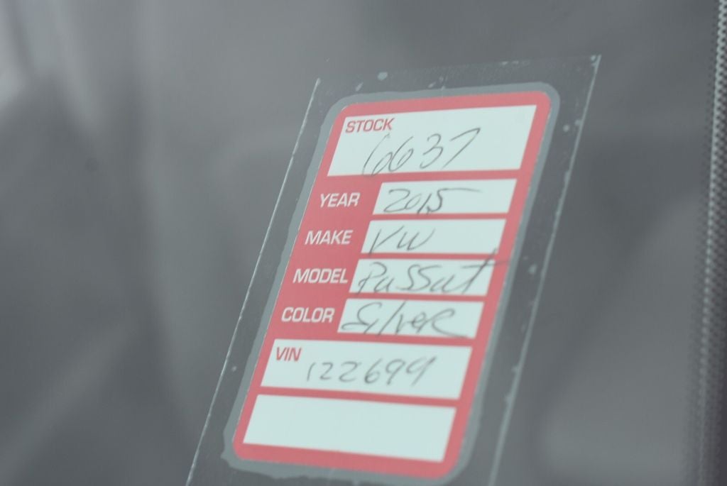 2015 Volkswagen Passat 1.8T Limited Edition