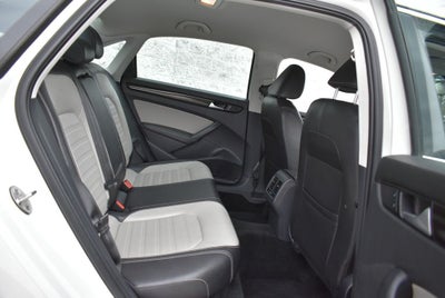 2015 Volkswagen Passat 1.8T Sport