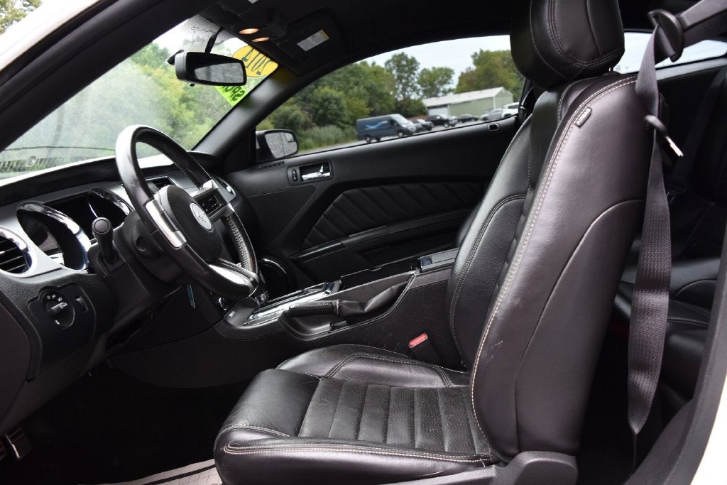 2014 Ford Mustang V6