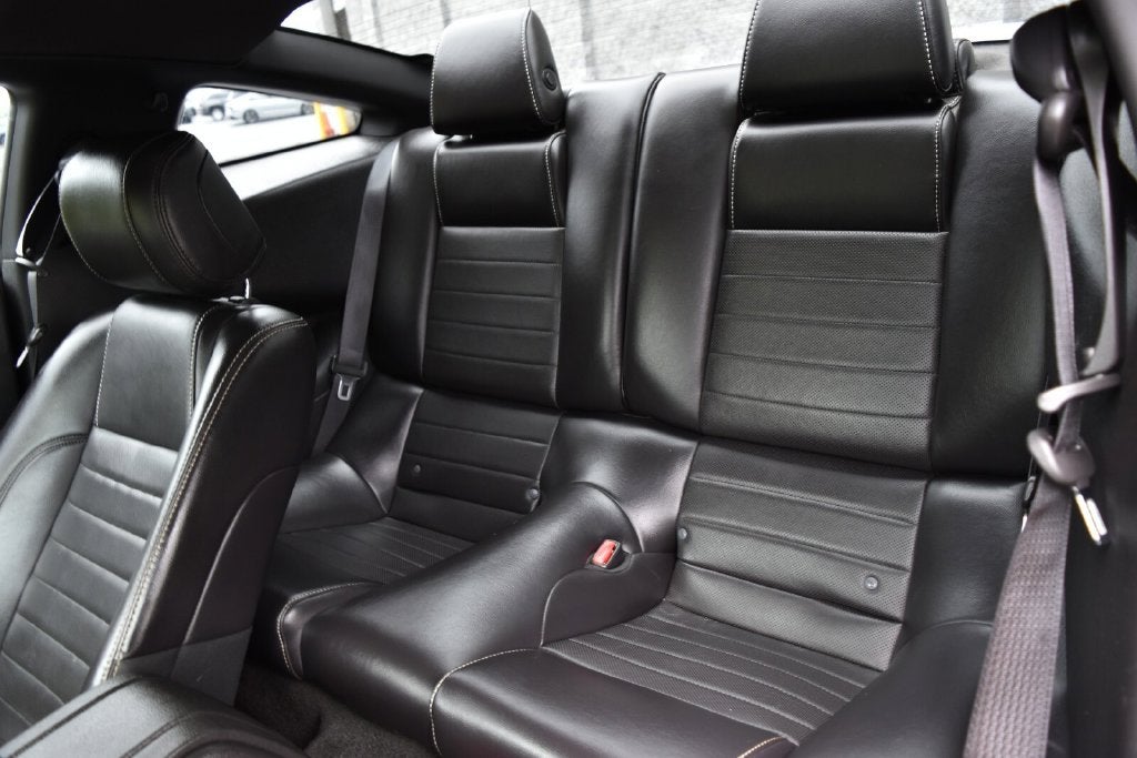 2014 Ford Mustang V6