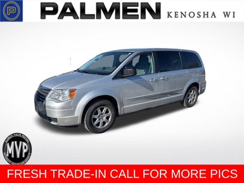 2010 Chrysler Town & Country LX