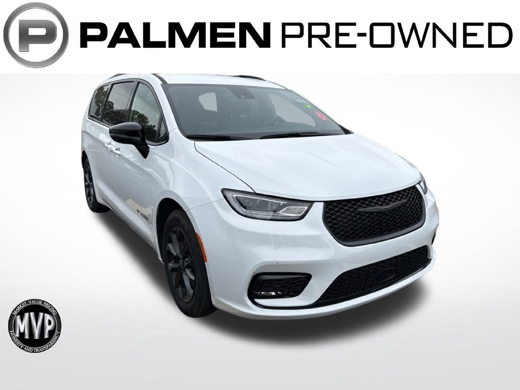 2025 Chrysler Pacifica Select