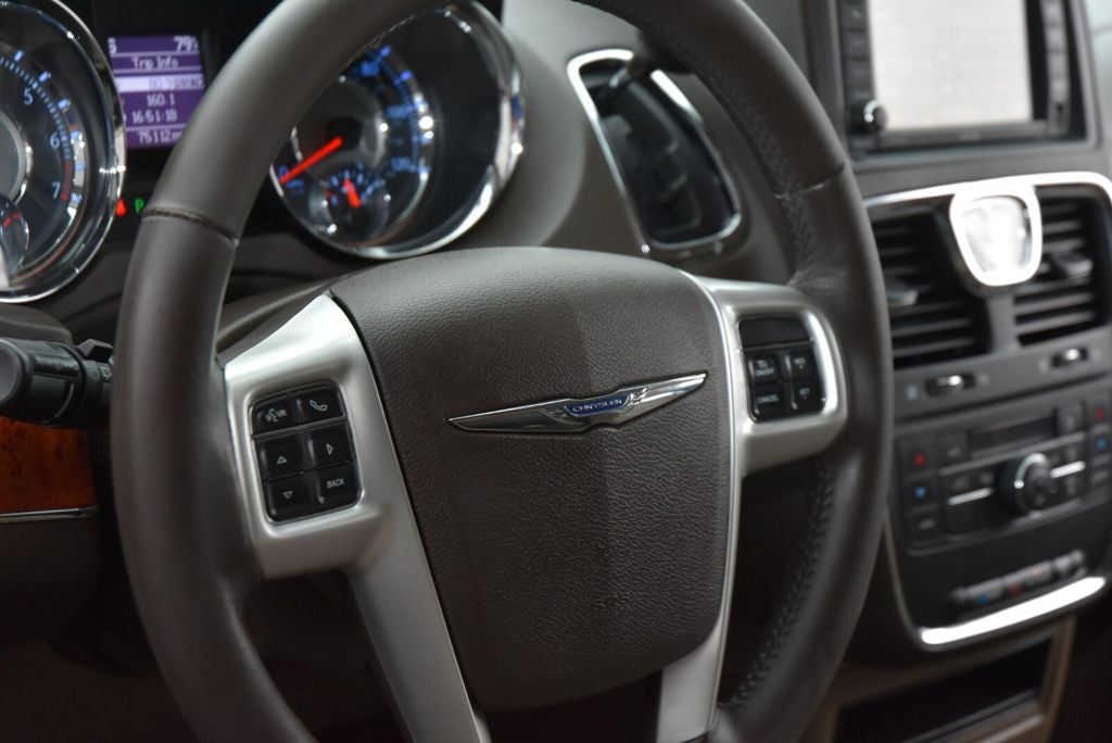 2016 Chrysler Town & Country Touring