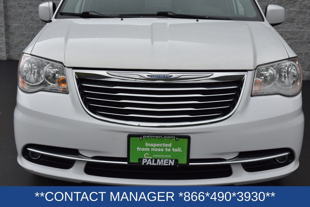 2016 Chrysler Town & Country Touring
