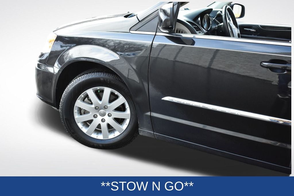 2013 Chrysler Town & Country Touring