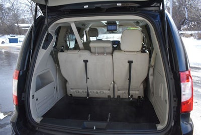 2013 Chrysler Town & Country Touring