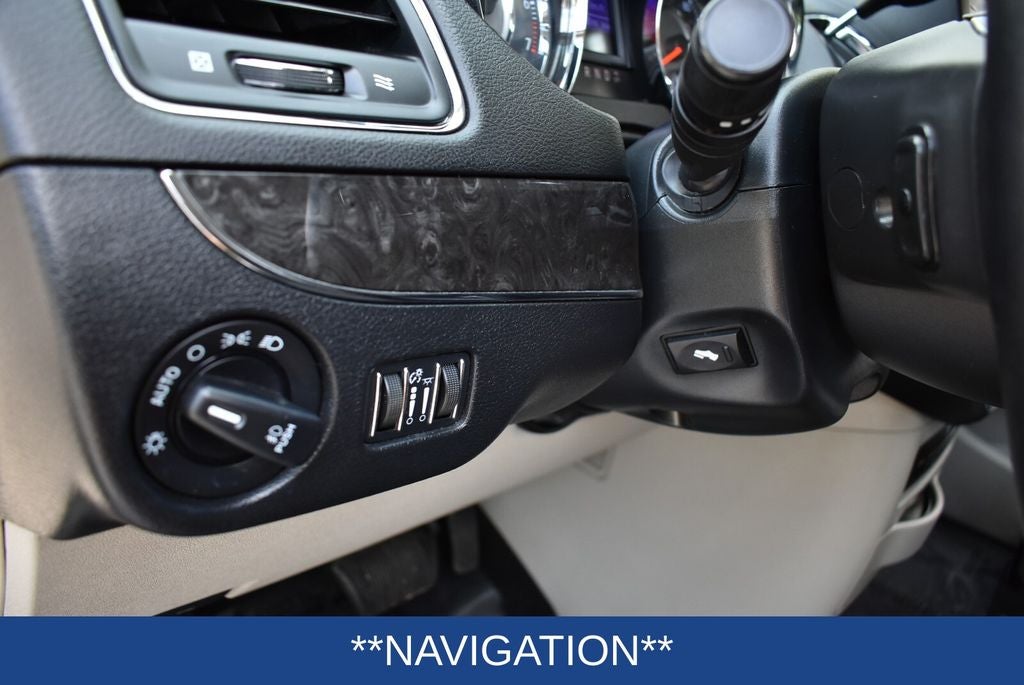 2013 Chrysler Town & Country Touring-L